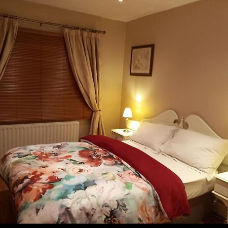 Mels Accomodation Letterkenny Eksteriør bilde